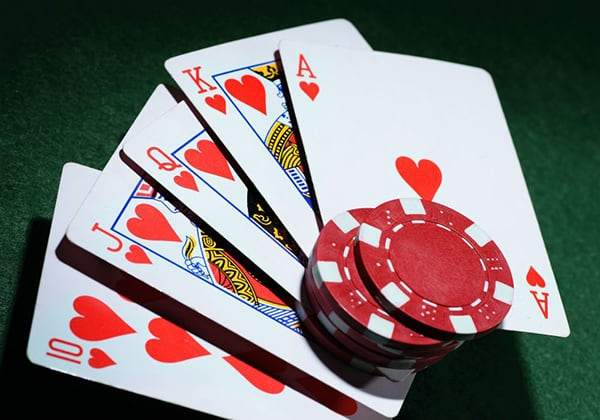 Đánh bài và đổi bài khôn ngoan